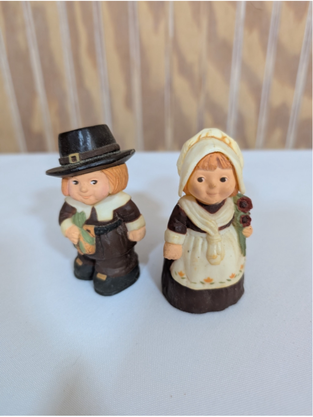 Vintage Thanksgiving Pilgrim Salt & Pepper Shaker Set by Hallmark Cards